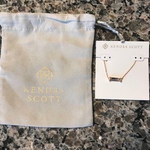 Kendra Scott bar necklace
